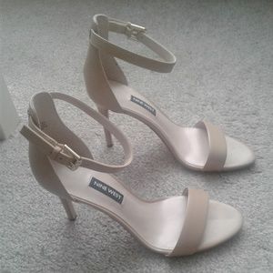 Nine West Mana Open Toed Sandals Size 7.5 M